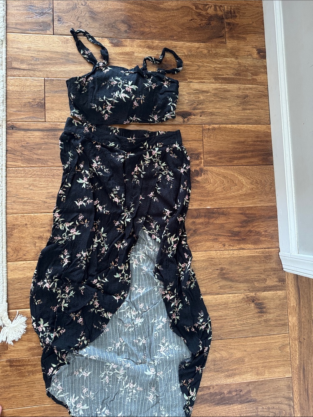 Two piece American eagle skirt and tank top